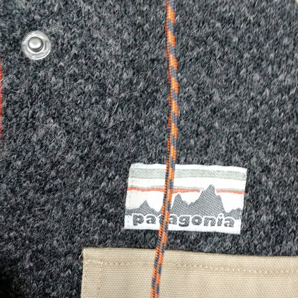 Patagonia Women’s  Reclaimed Wool Jacket Parka Tan Grey SZ Small Rare - Picture 3 of 6
